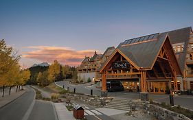 Hotel Canoe And Suites